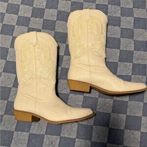 Coconuts by Matisse White Cowboy Boots